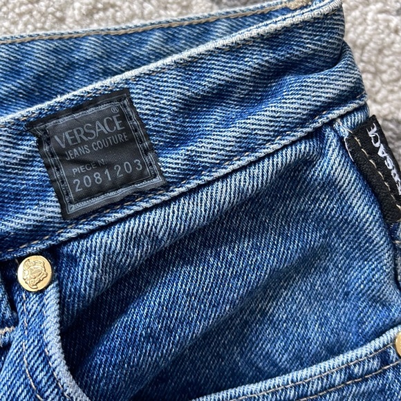 Versace vintage women’s jeans - Picture 3 of 7